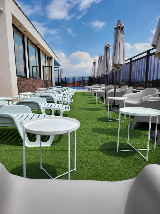 Sky Apartmani & Spa Leskovac  Luaran gambar