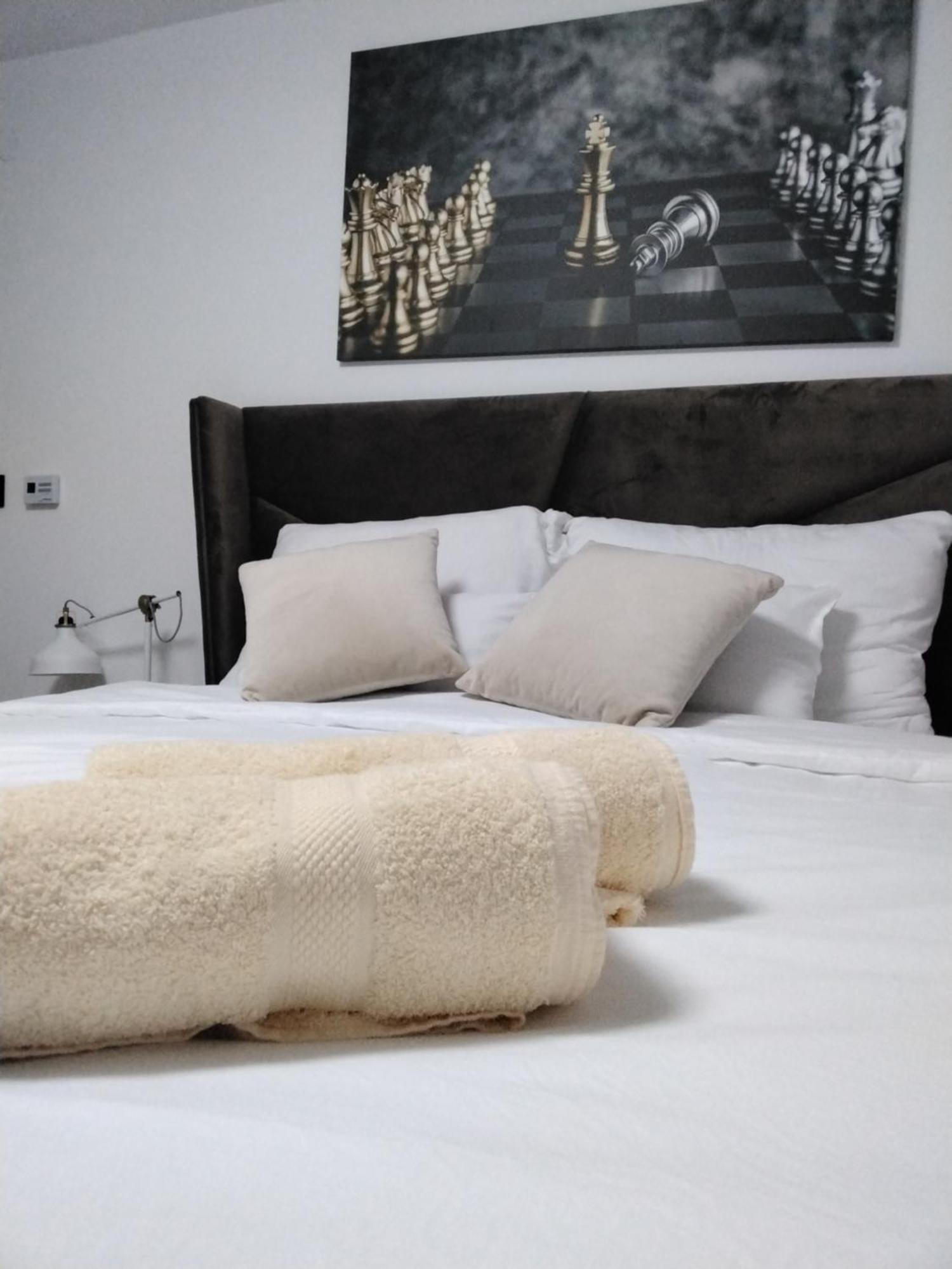 Sky Apartmani & Spa Leskovac  Bilik gambar